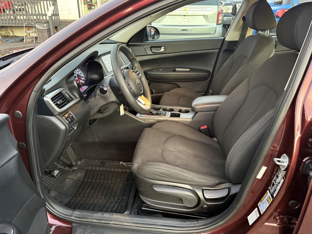 2020 Kia Optima Image 10