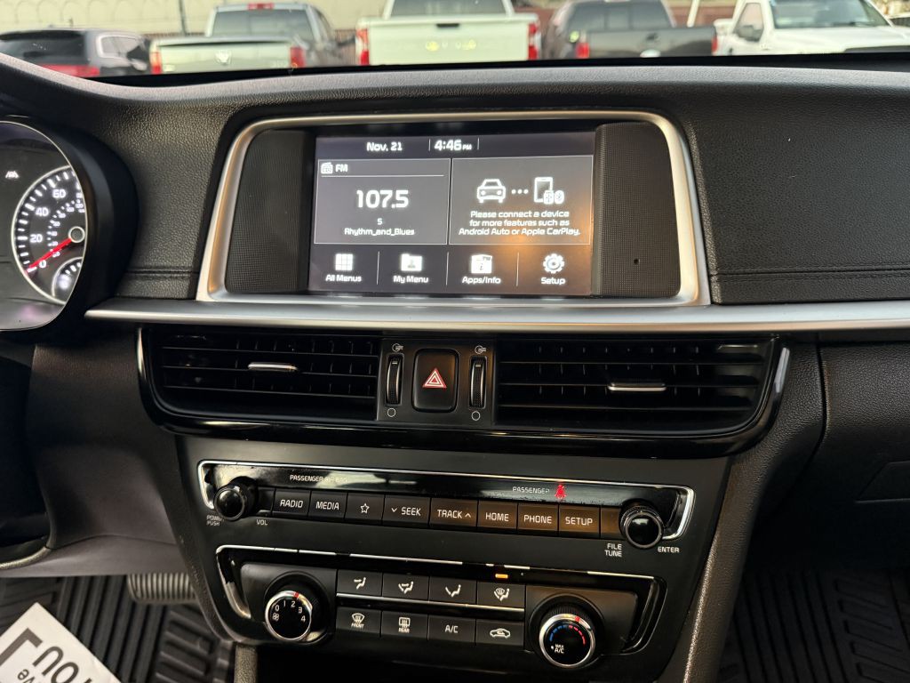 2020 Kia Optima Image 11