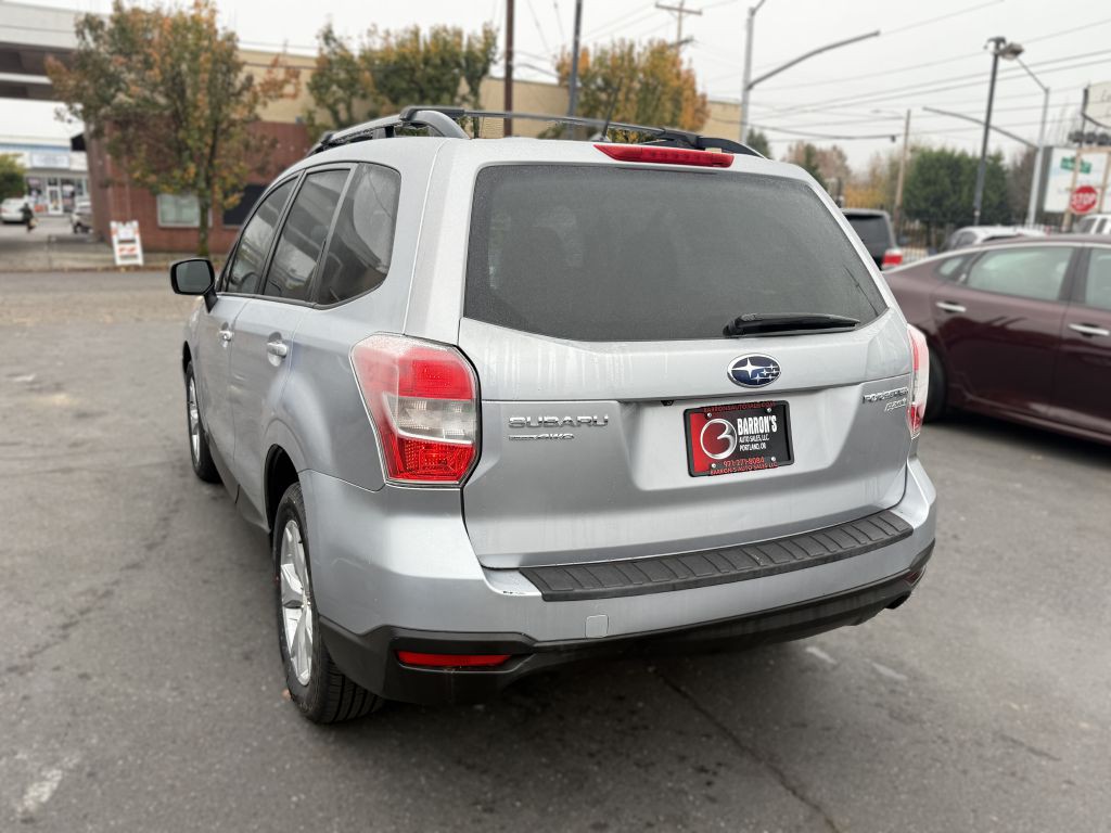 2015 Subaru Forester Image 4