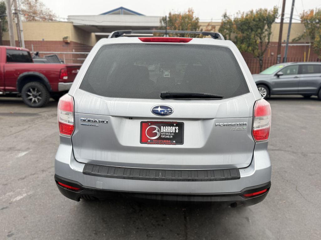2015 Subaru Forester Image 5