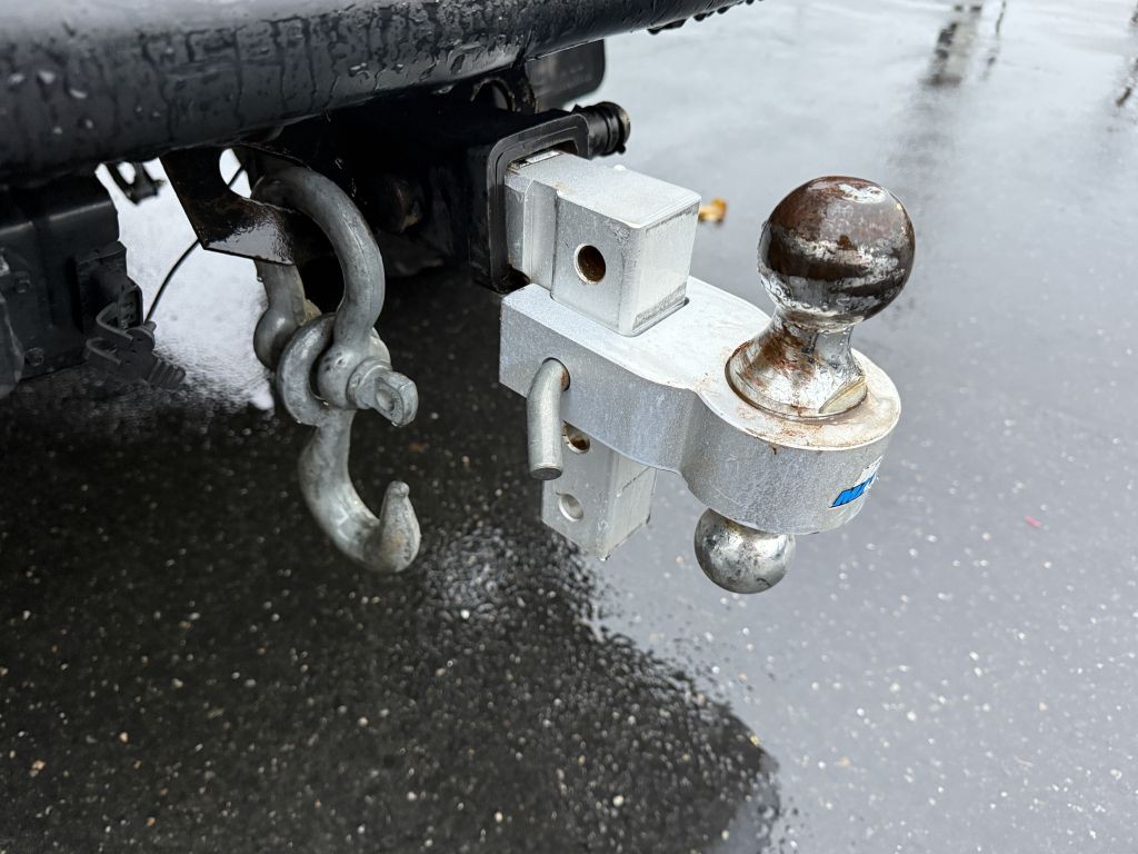 2004 Ford F-350 Image 8