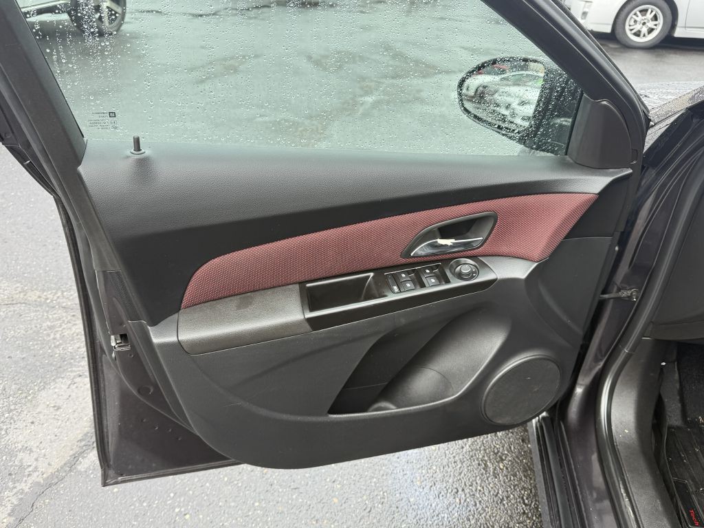 2014 Chevrolet Cruze Image 11