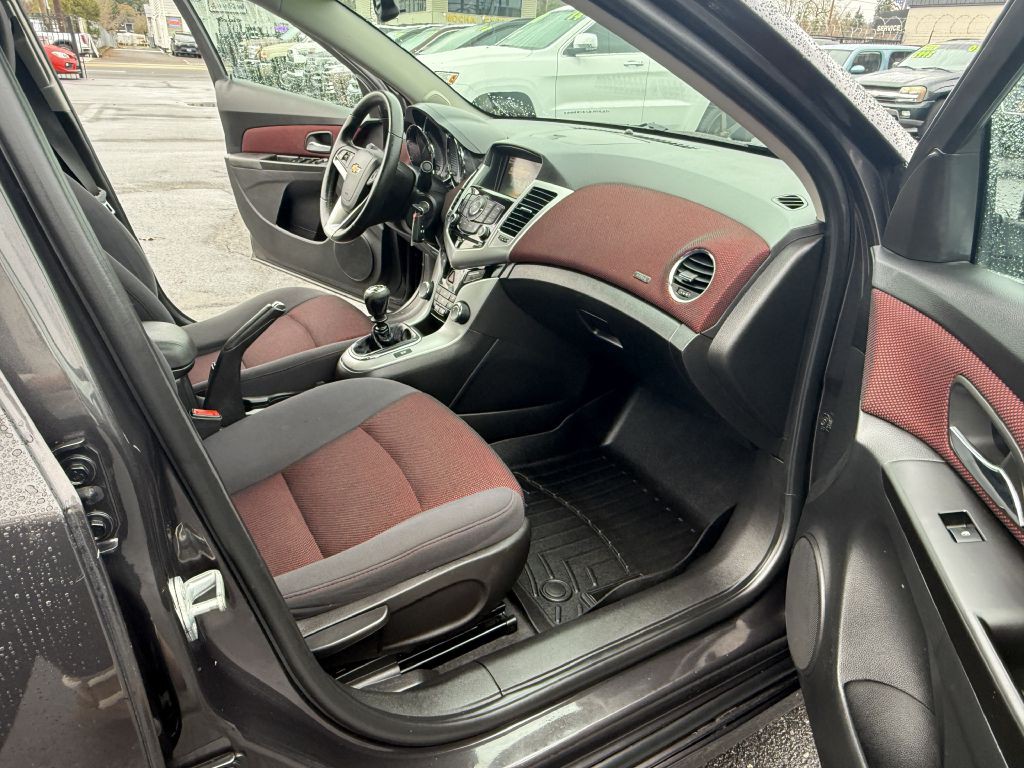 2014 Chevrolet Cruze Image 17