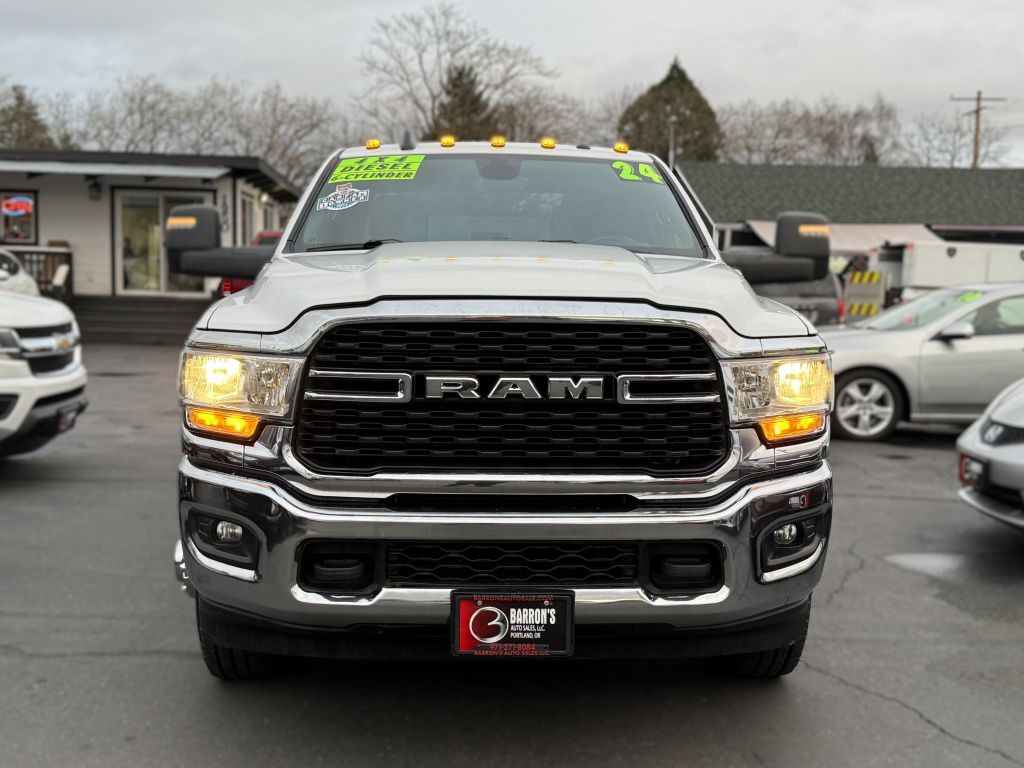 2024 RAM 3500 Image 2