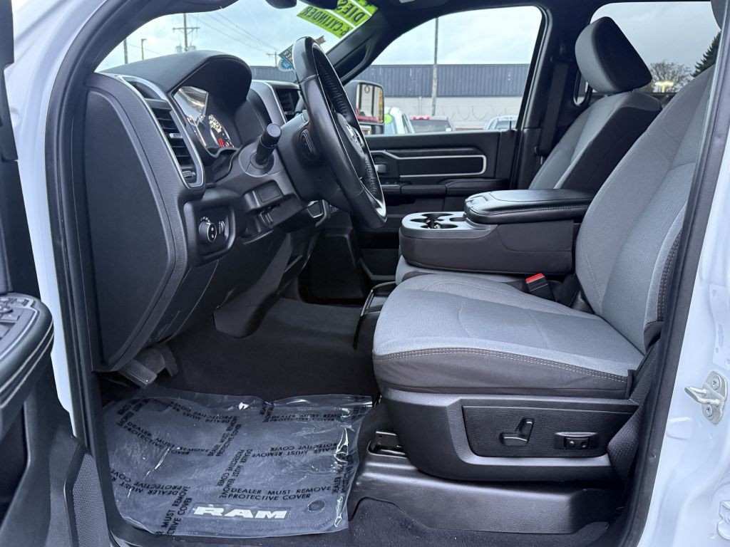 2024 RAM 3500 Image 12
