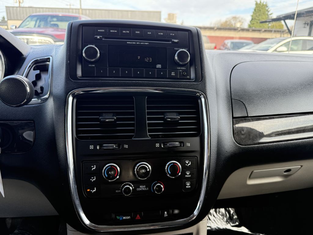 2016 Dodge Grand Caravan Image 14