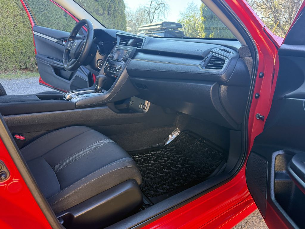 2016 Honda Civic Image 16