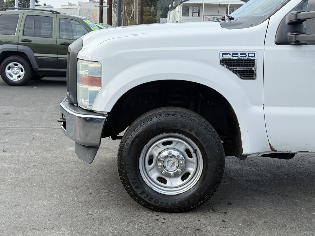 2010 Ford F-250 Image 3