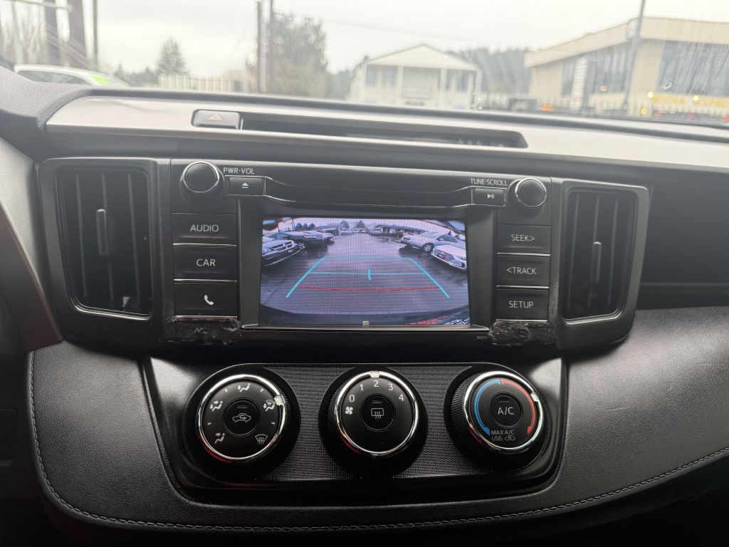 2018 Toyota Rav4 Image 16