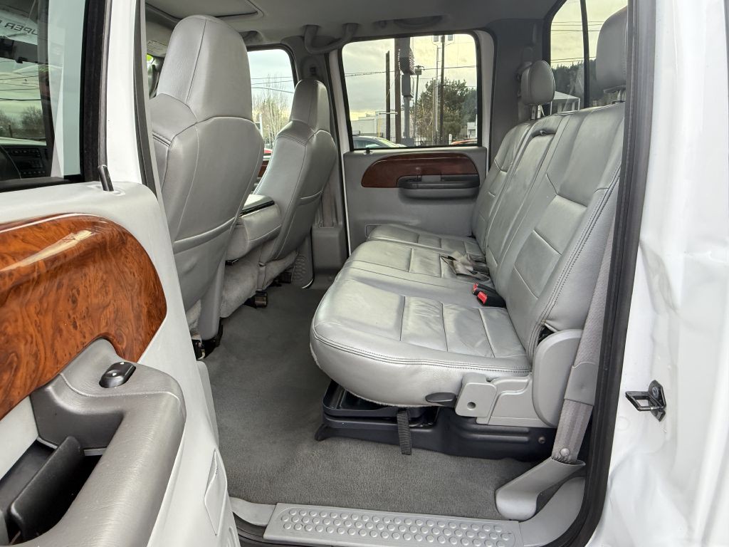2004 Ford F-350 Image 13