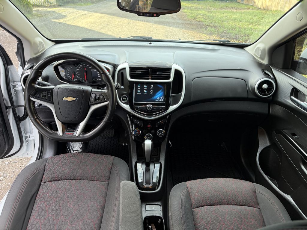 2017 Chevrolet Sonic Image 11