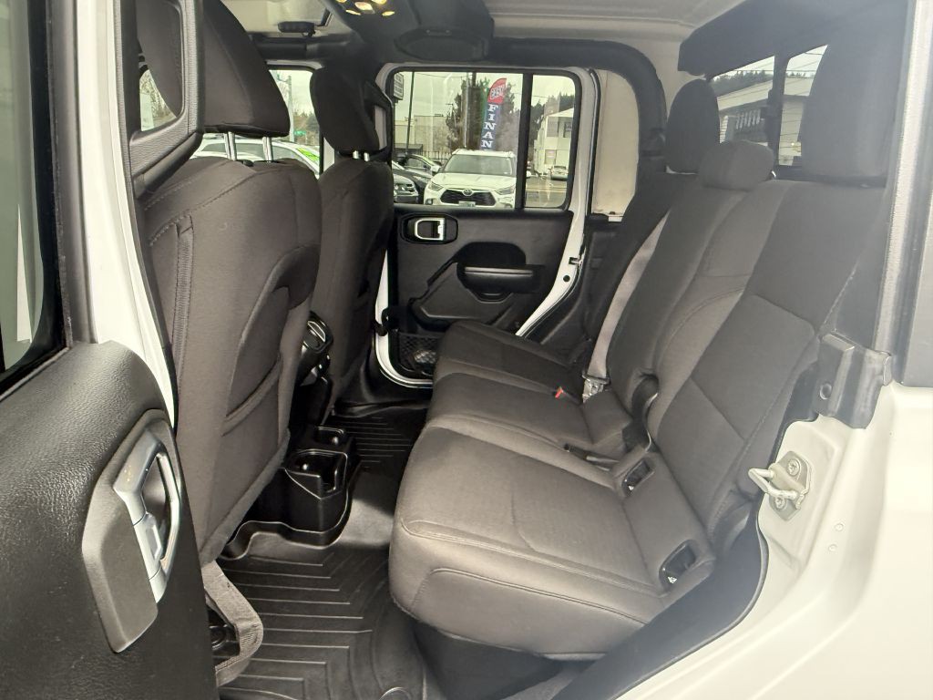 2020 Jeep Gladiator Image 16