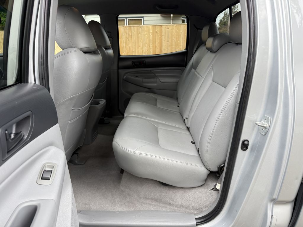 2009 Toyota Tacoma Image 18