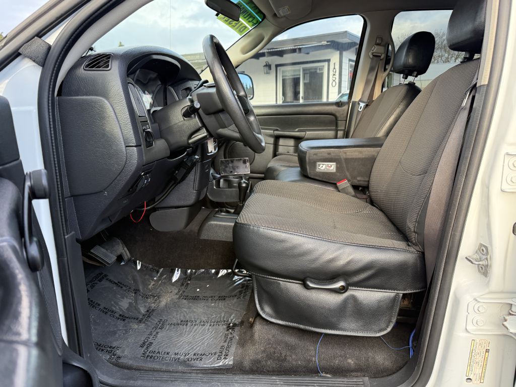 2005 Dodge Ram 2500 Image 10