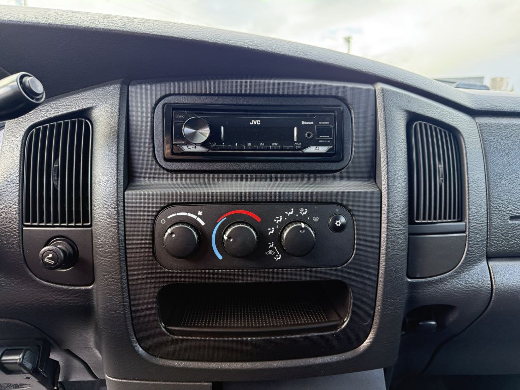 2005 Dodge Ram 2500 Image 12