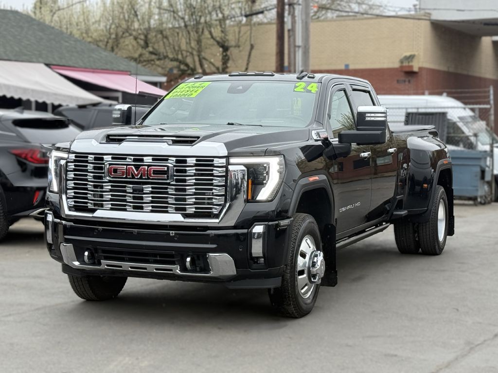 2024 GMC Sierra Image 1
