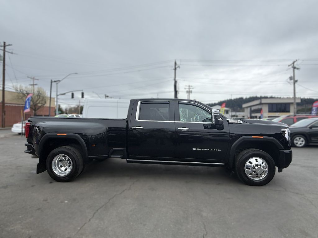 2024 GMC Sierra Image 7