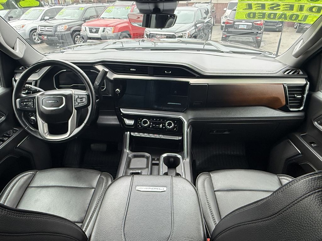 2024 GMC Sierra Image 14