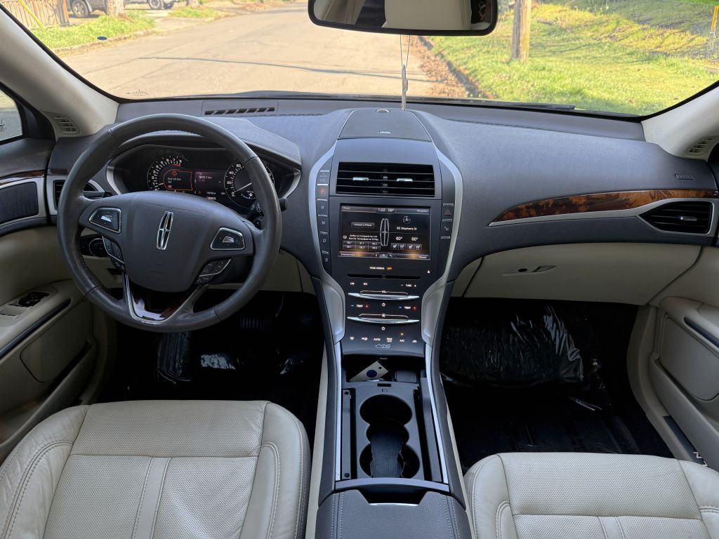 2013 Lincoln MKZ Image 11