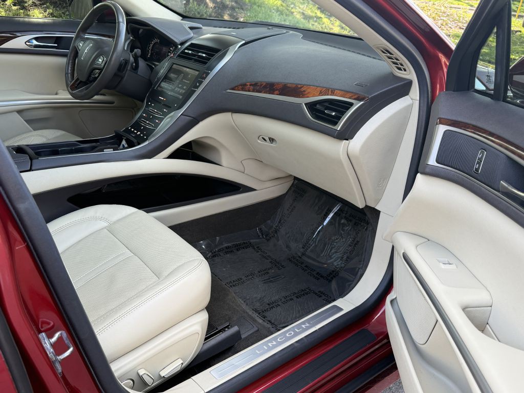 2013 Lincoln MKZ Image 15