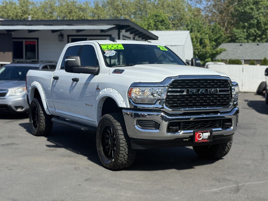 2023 RAM 3500 Image 10