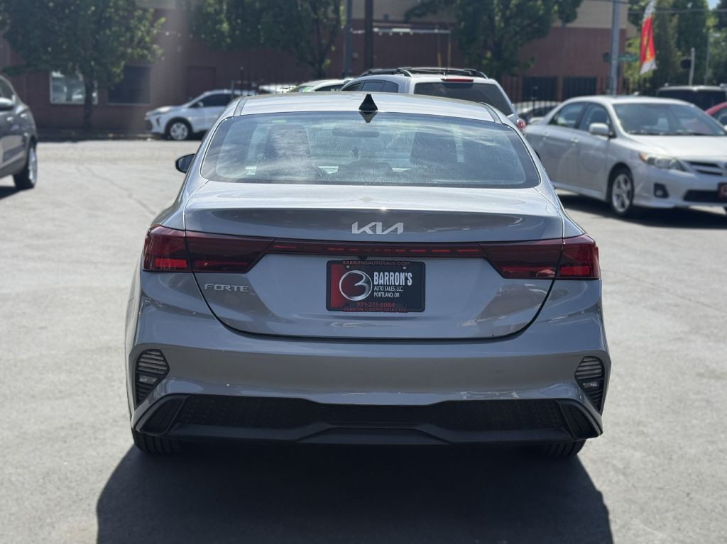 2024 Kia Forte Image 5