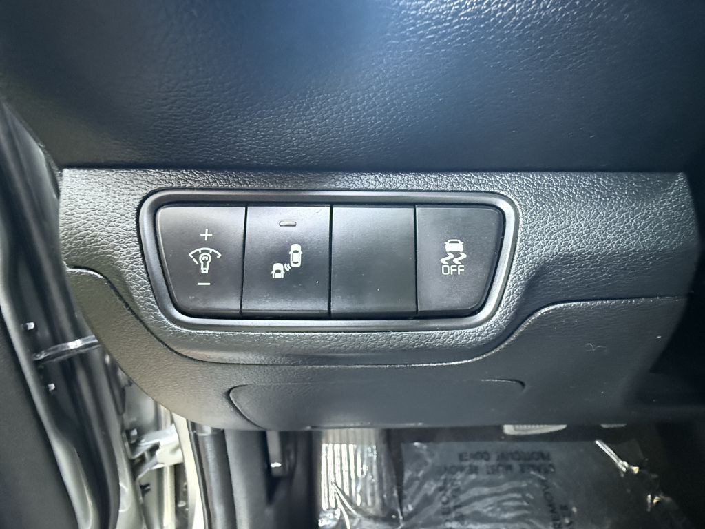 2024 Kia Forte Image 13