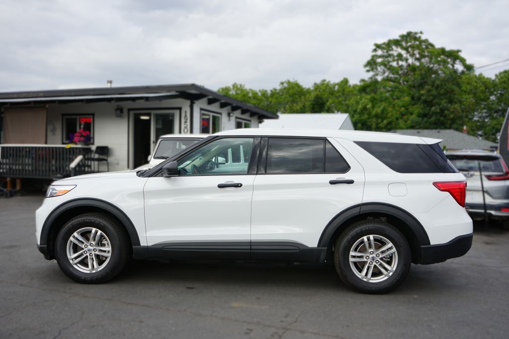 2022 Ford Explorer Image 3