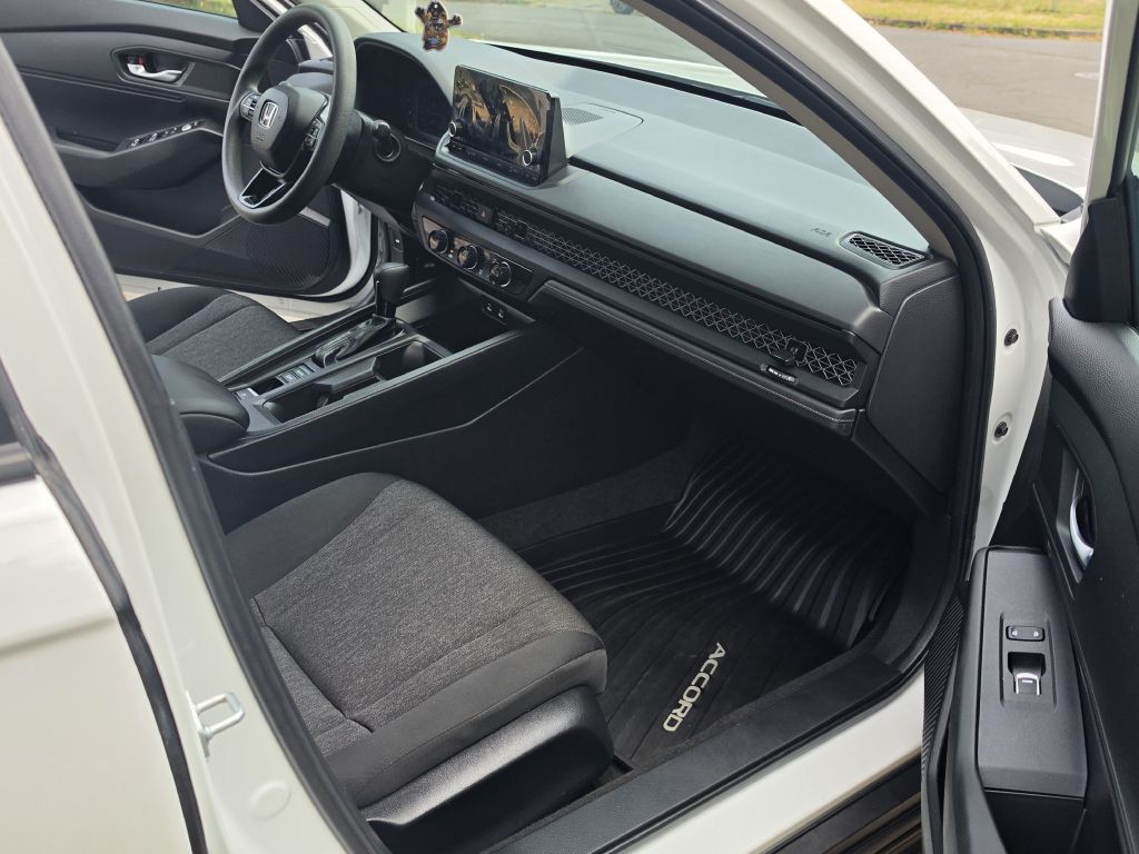 2024 Honda Accord Image 15