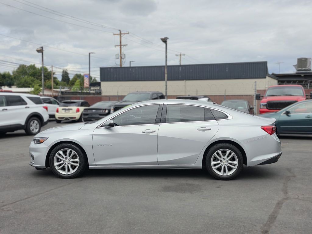2018 Chevrolet Malibu Image 3