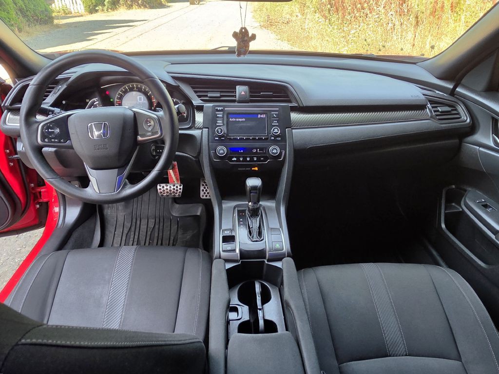 2017 Honda Civic Image 13