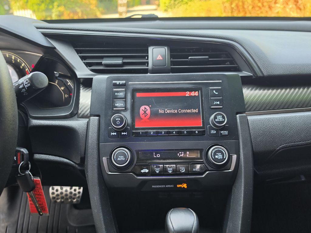 2017 Honda Civic Image 15