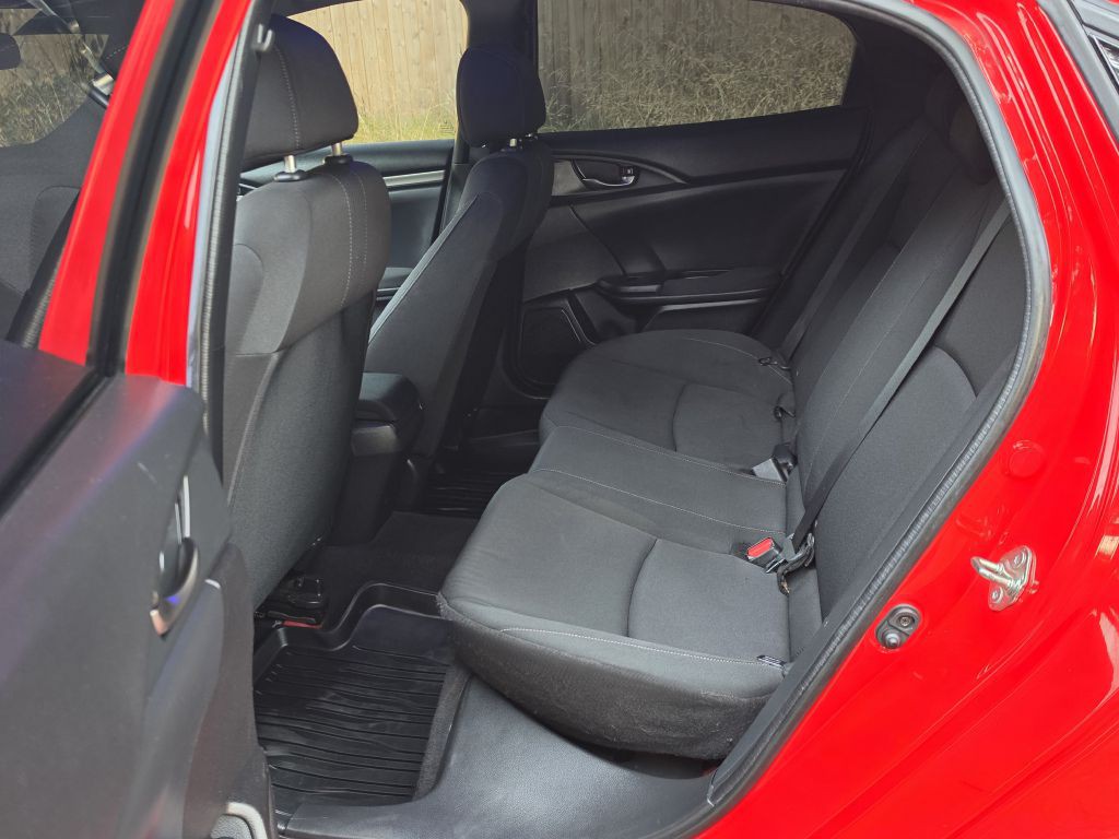 2017 Honda Civic Image 17