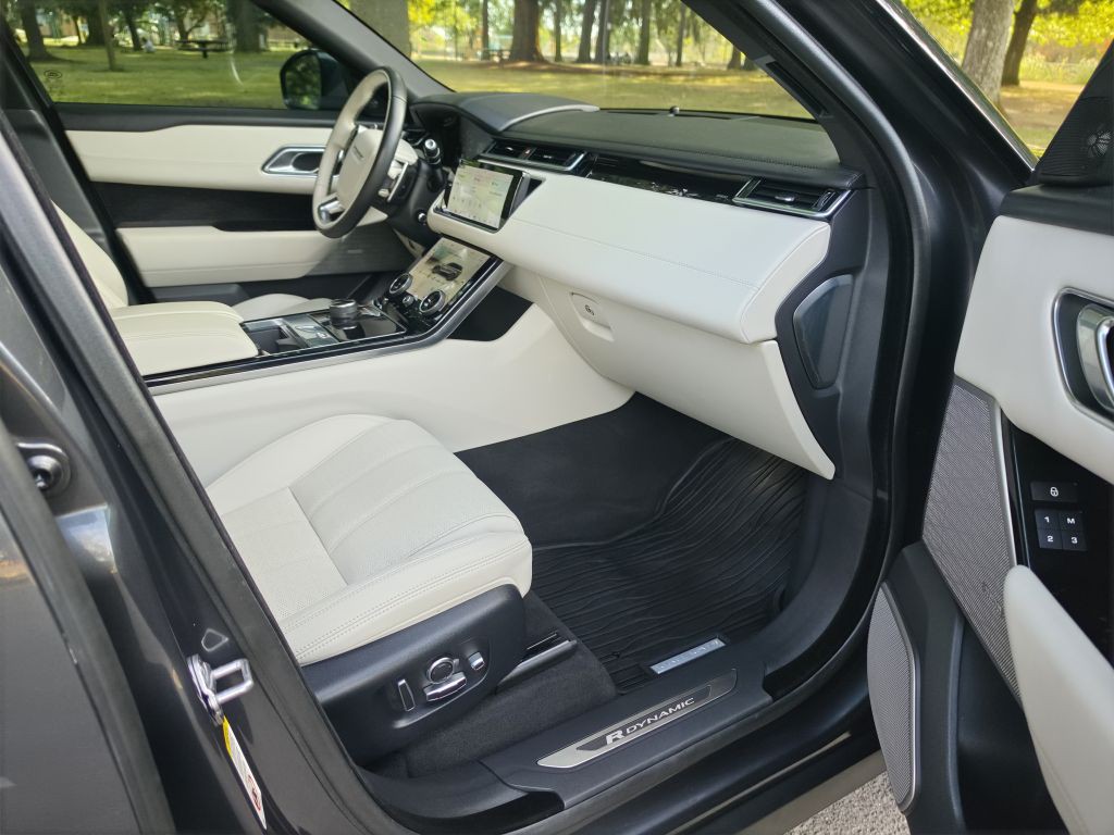 2018 Land Rover Range Rover Image 18