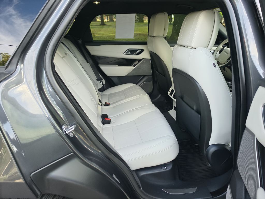 2018 Land Rover Range Rover Image 19