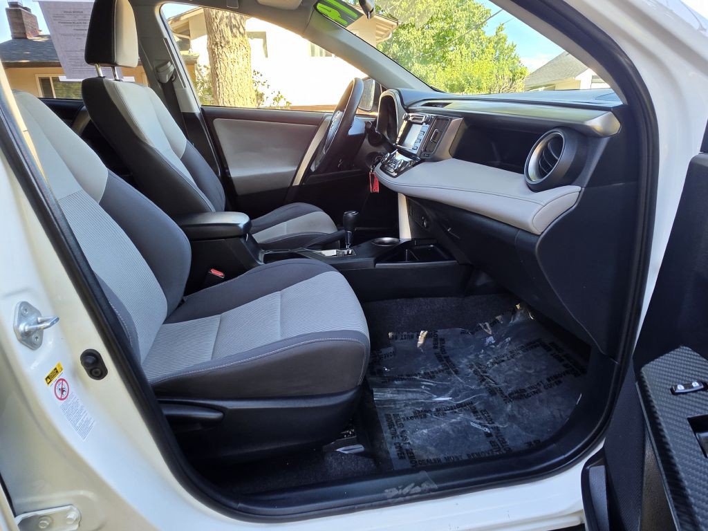 2014 Toyota Rav4 Image 14