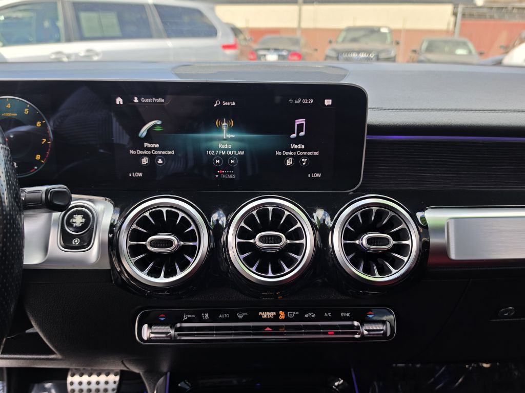 2021 Mercedes-Benz GLB Image 18