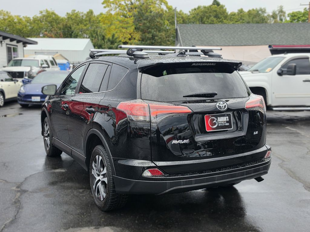 2017 Toyota Rav4 Image 5