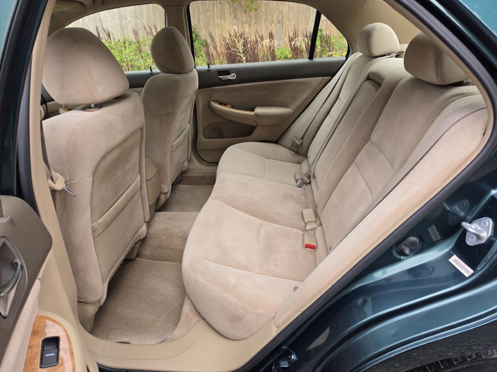 2003 Honda Accord Image 16