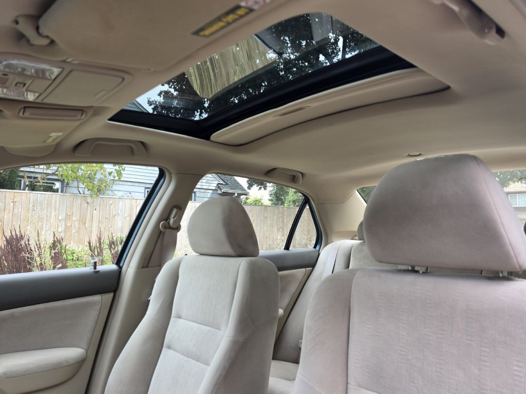 2003 Honda Accord Image 17