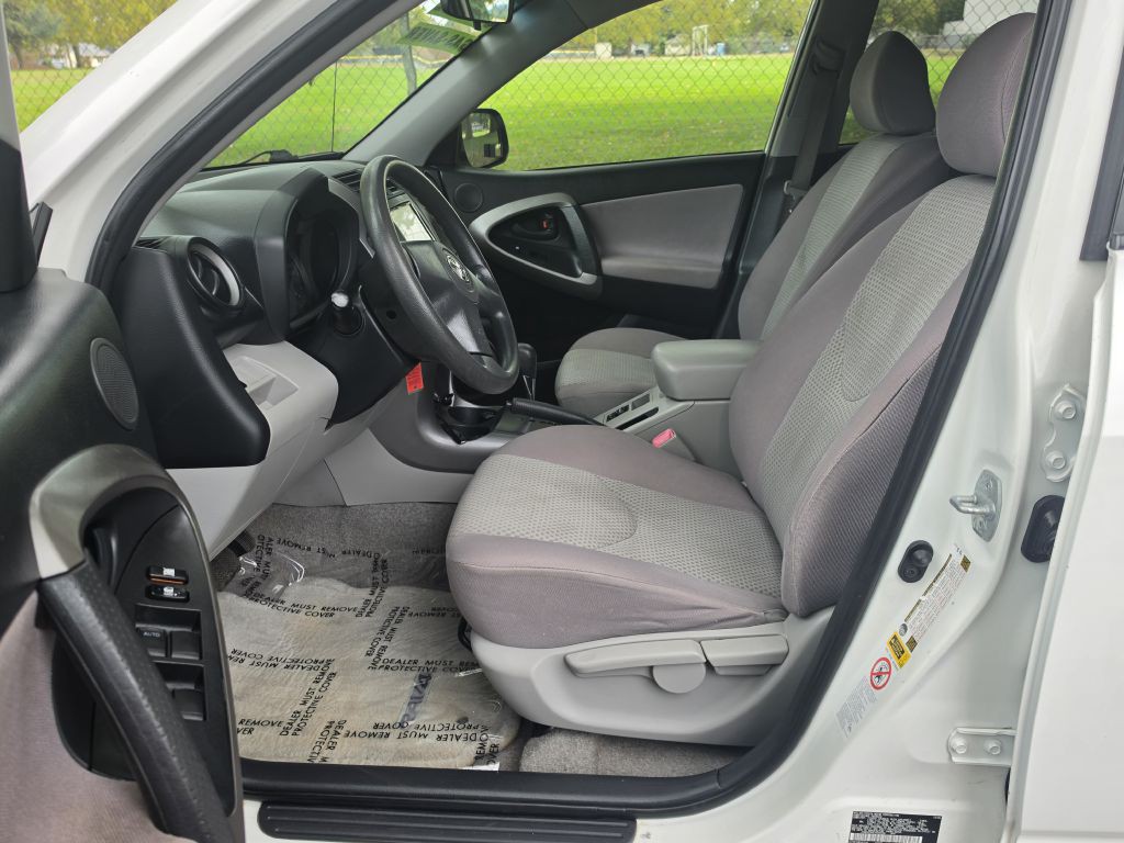 2007 Toyota Rav4 Image 12