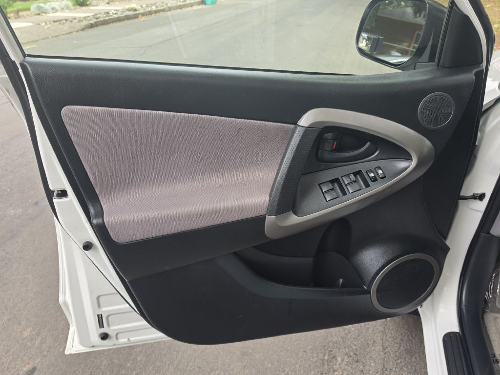 2007 Toyota Rav4 Image 13