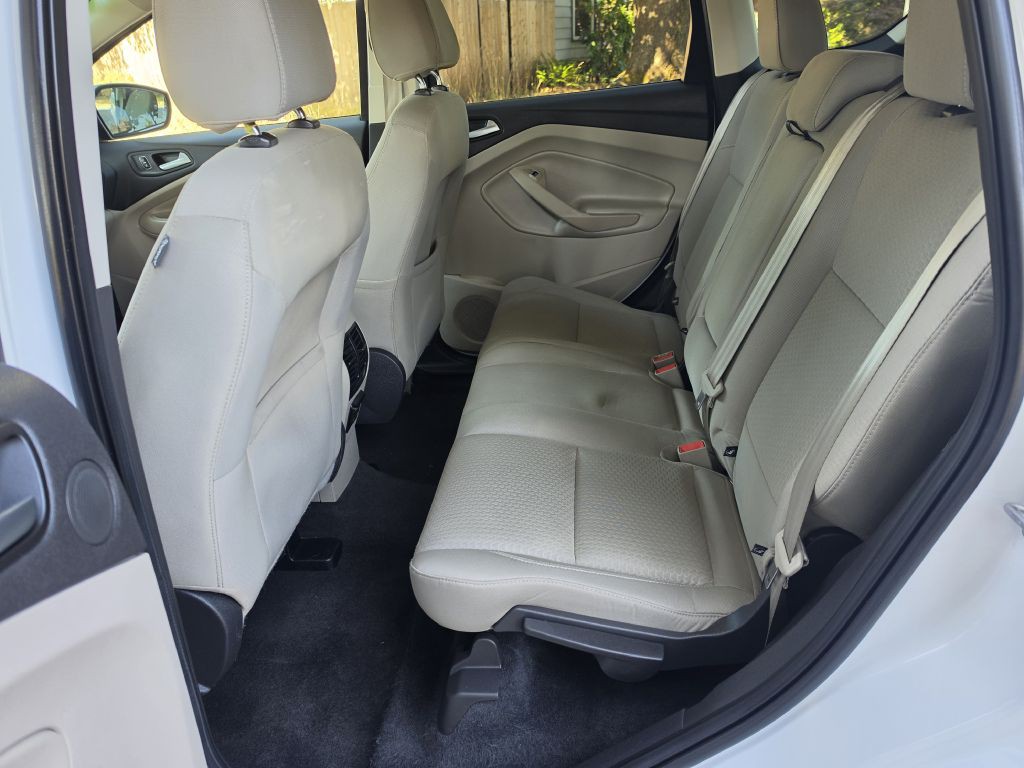 2017 Ford Escape Image 12