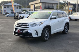 Image for 2017 Toyota Highlander SE ID: 7718500
