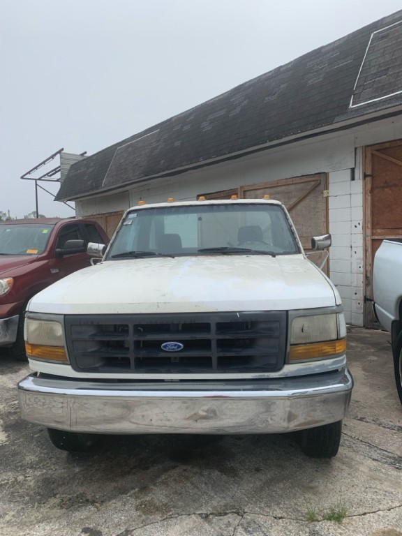 1992 Ford F-350 Image 2