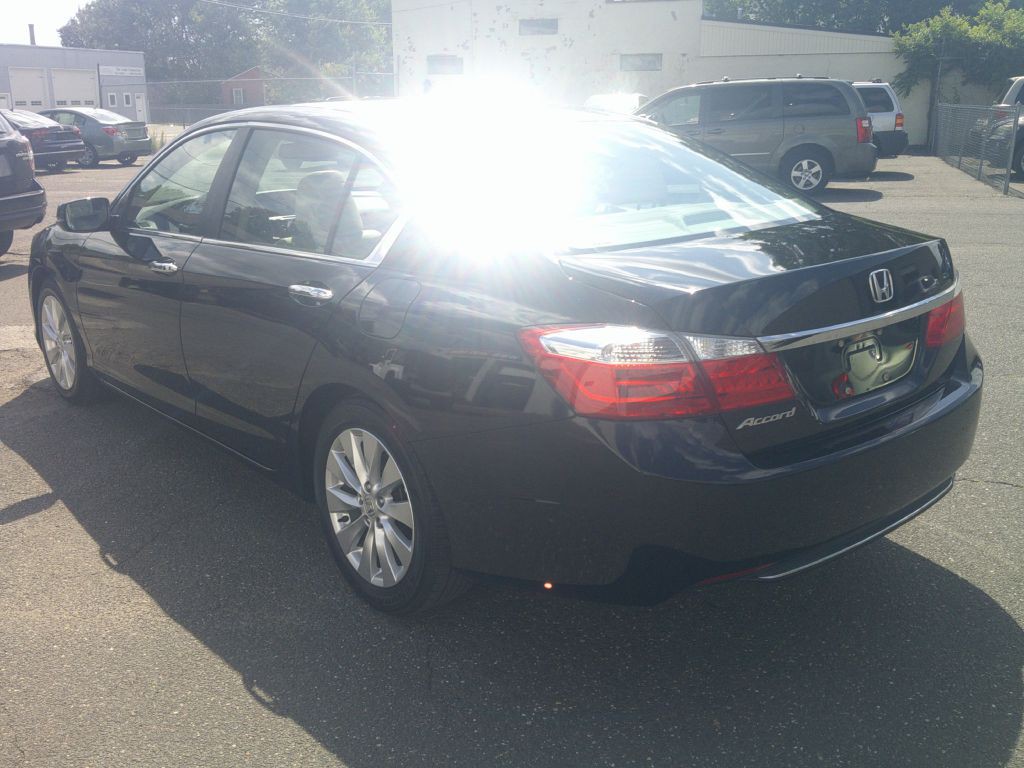 2015 Honda Accord Image 5