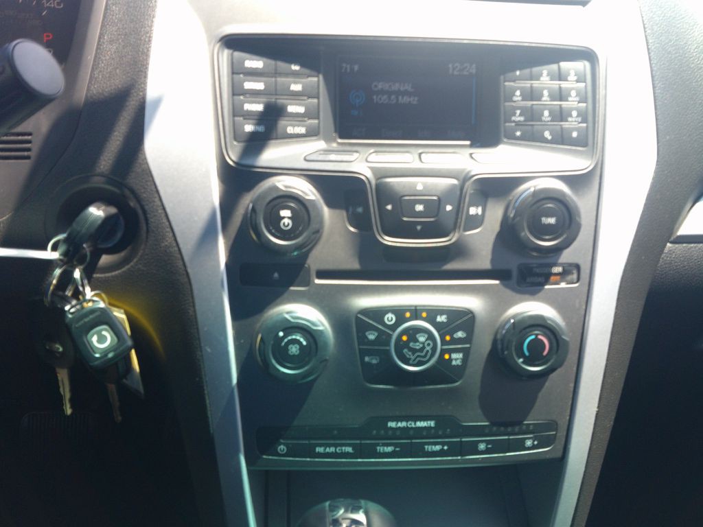 2015 Ford Explorer Image 14