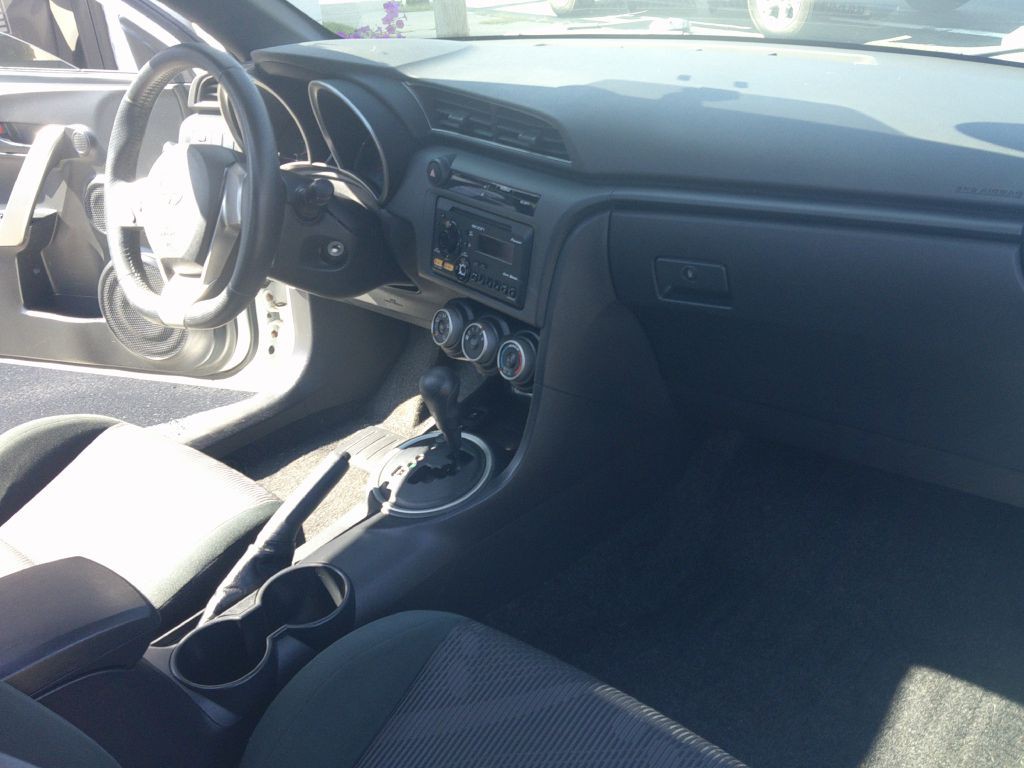 2012 Scion tC Image 6