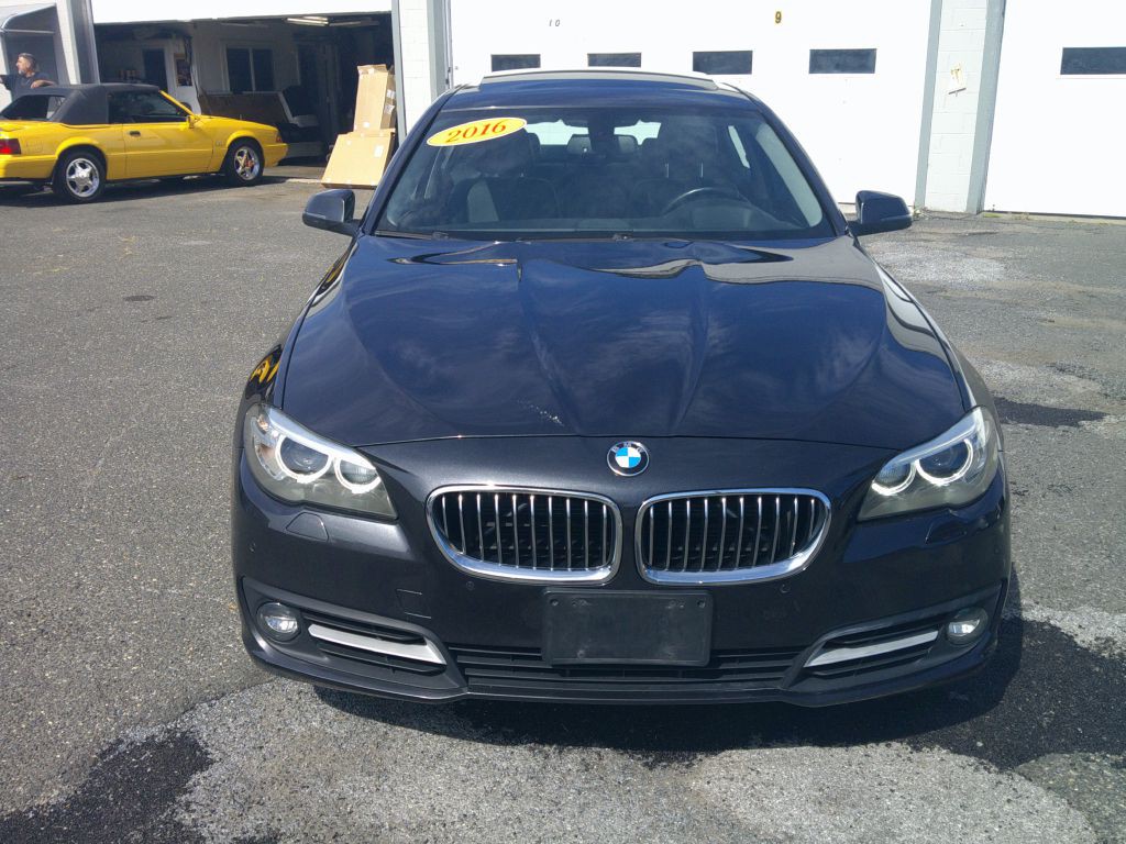2016 BMW 5 Series Image 2