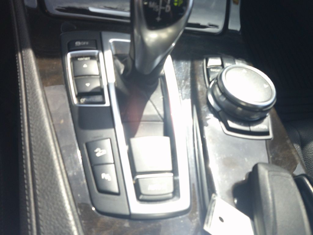 2016 BMW 5 Series Image 19
